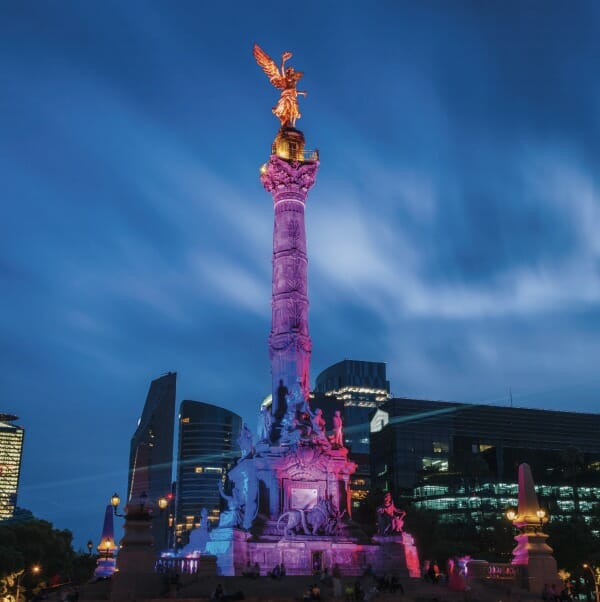 Angel statue, Independence Monument in Avenida de la Reforma, Mexico City, Mexico